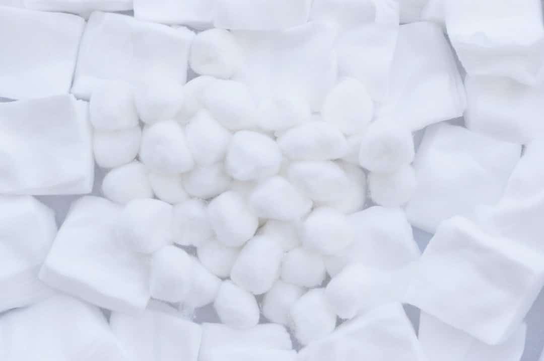 Cotton wool balls and pads