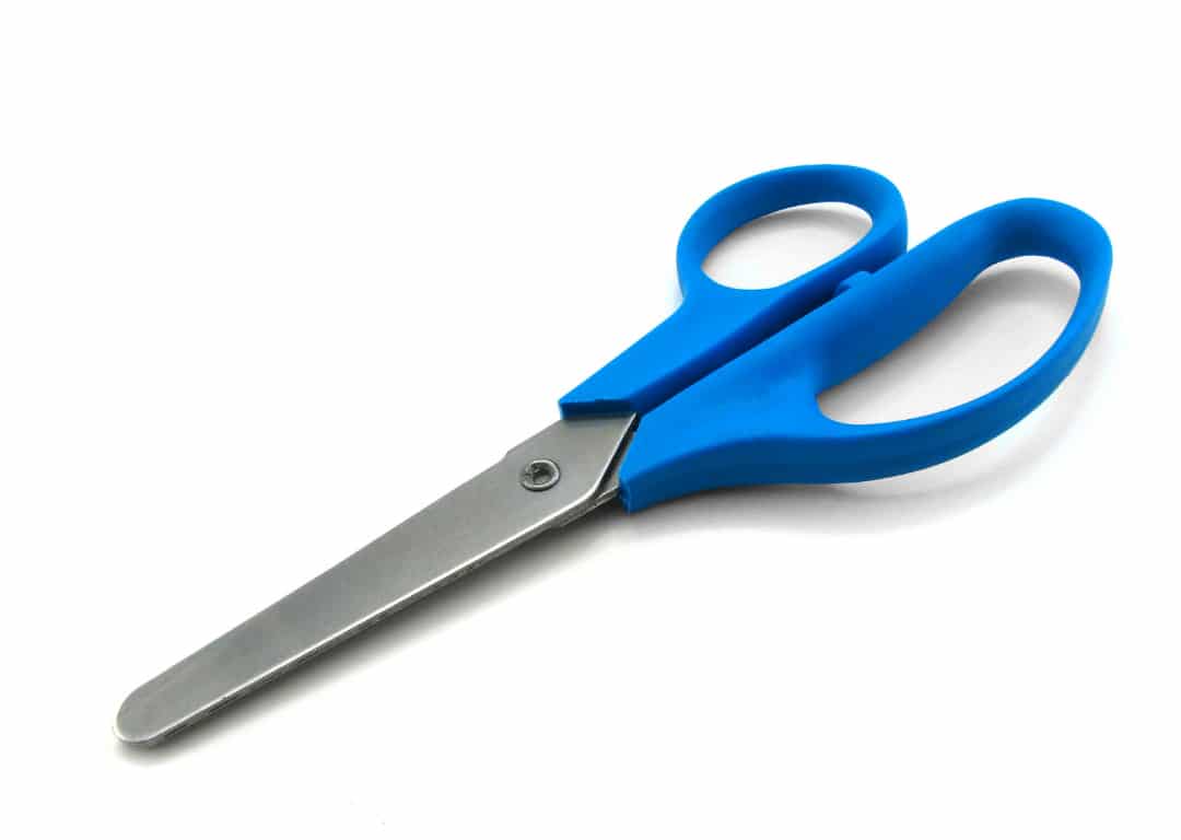 Blunt tip scissors